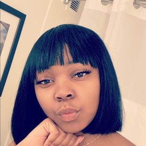 Meet your Posher, Alexus